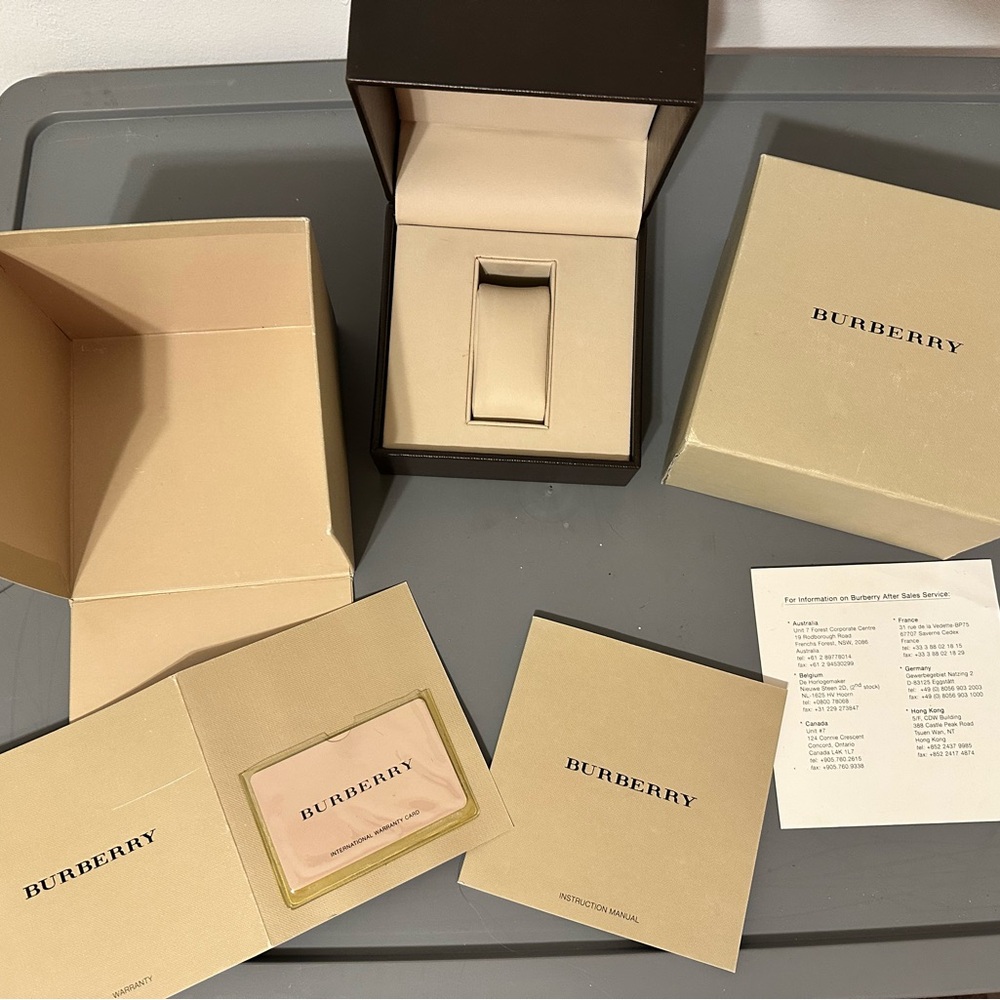 Burberry authentic brown leather Watch Box